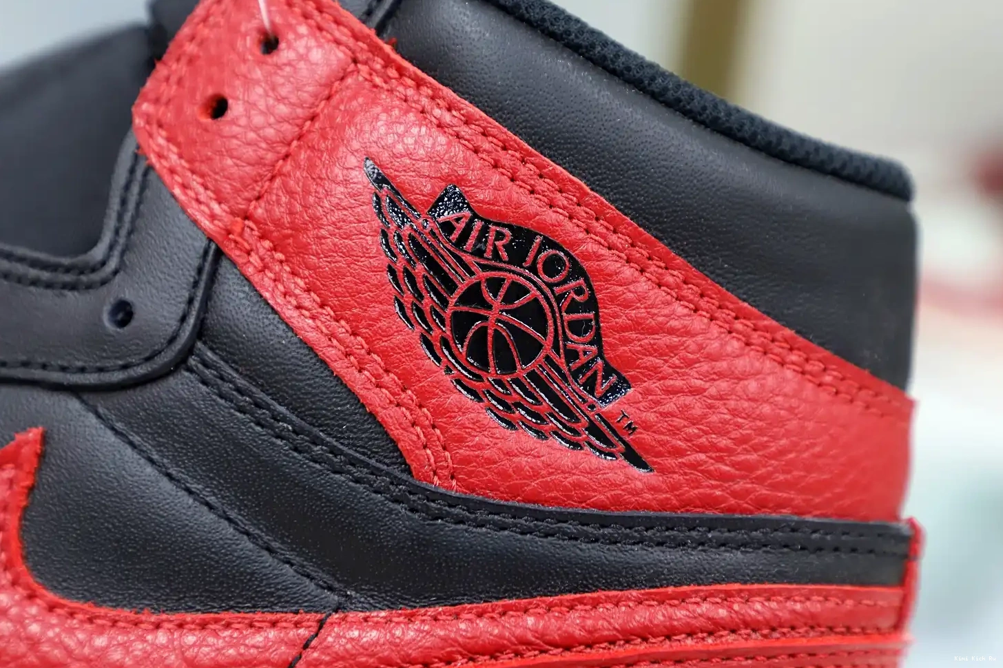 'BRED' HIGH Kimikick RETRO 1 AIR OG JORDAN 0519